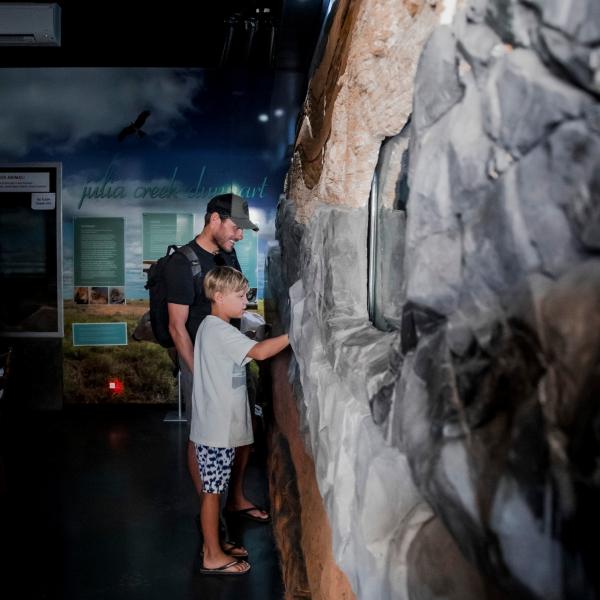 昆士兰州，朱利亚溪（Julia Creek）© 昆士兰州旅游及活动推广局版权所有