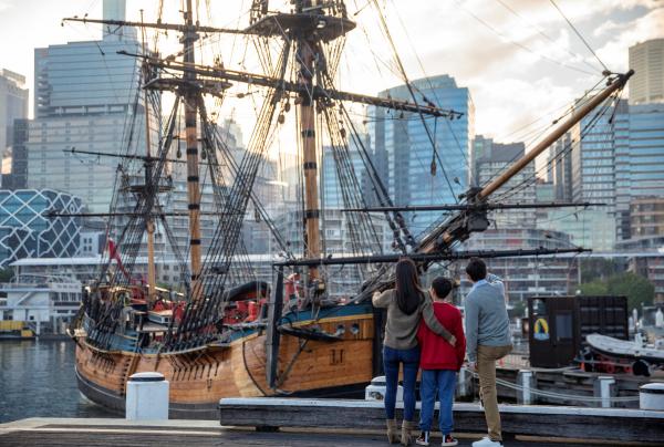 新南威尔士州，悉尼，澳大利亚国家航海博物馆，“奋进号”复制品 © 澳大利亚国家航海博物馆版权所有