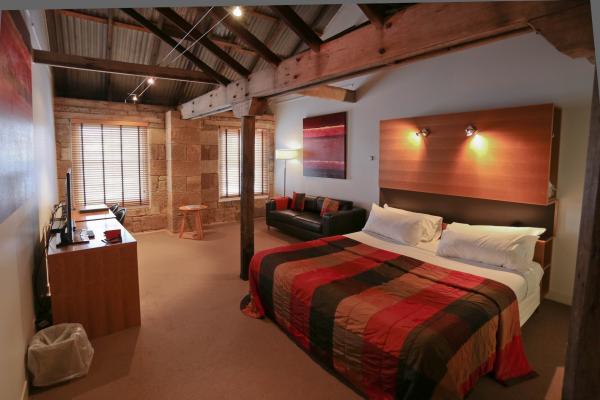  塔斯马尼亚州，霍巴特，亨利琼斯艺术酒店 © 澳大利亚旅游局，Graham Freeman 版权所有