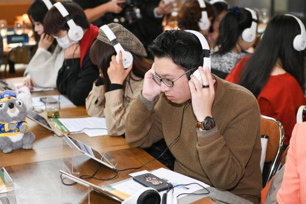 媒体观赏澳大利亚旅游局8D全景“声”之旅系列视频