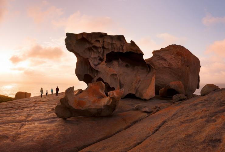 南澳大利亚，袋鼠岛，神奇岩石（Remarkable Rocks）© 澳大利亚旅游局版权所有