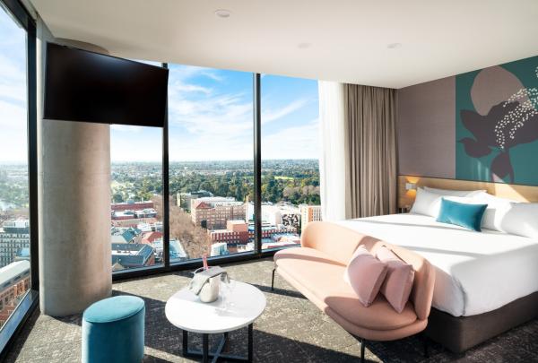 南澳大利亚州，阿德莱德皇冠假日酒店的小套房 © 阿德莱德皇冠假日酒店版权所有