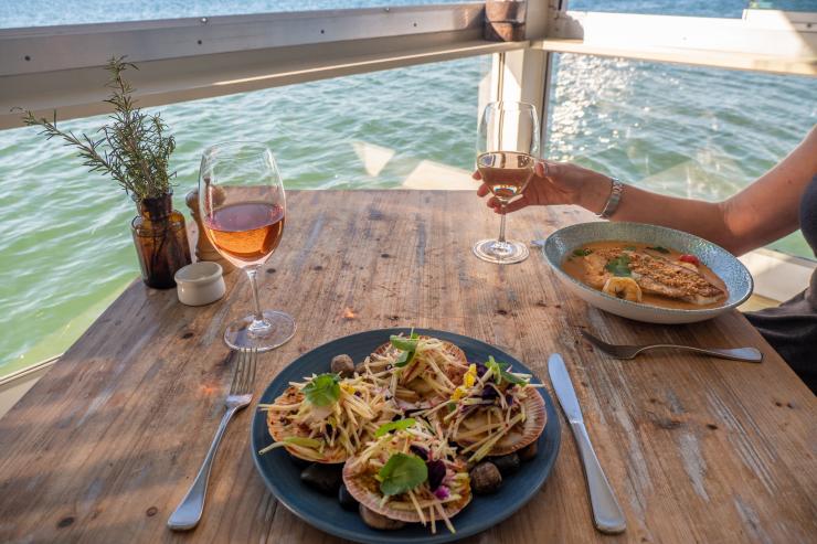 昆士兰州，努沙，努沙船屋饭店 © 努沙船屋饭店版权所有