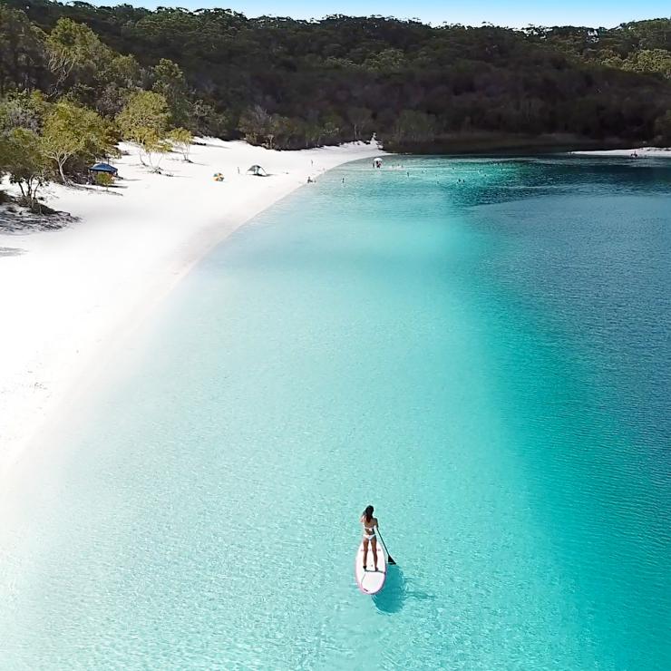 费沙岛上划桨 © 昆士兰州旅游及活动推广局版权所有