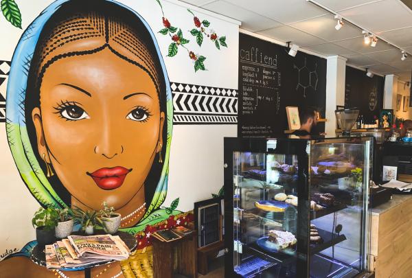 凯恩斯 Caffiend 咖啡馆内景 © 热带北昆士兰旅游局版权所有