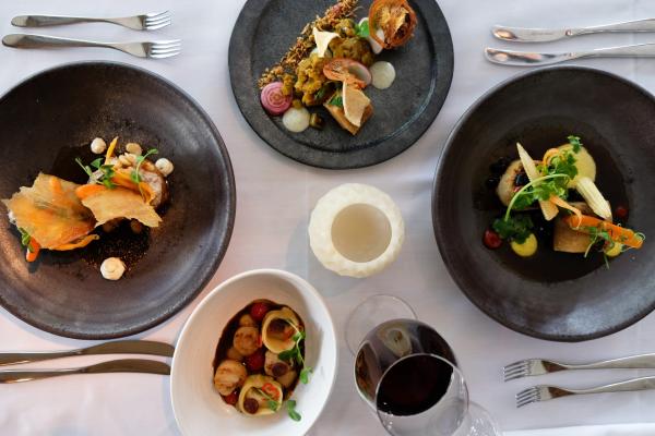 昆士兰州，凯恩斯，Tamarind © 堡礁赌场酒店版权所有