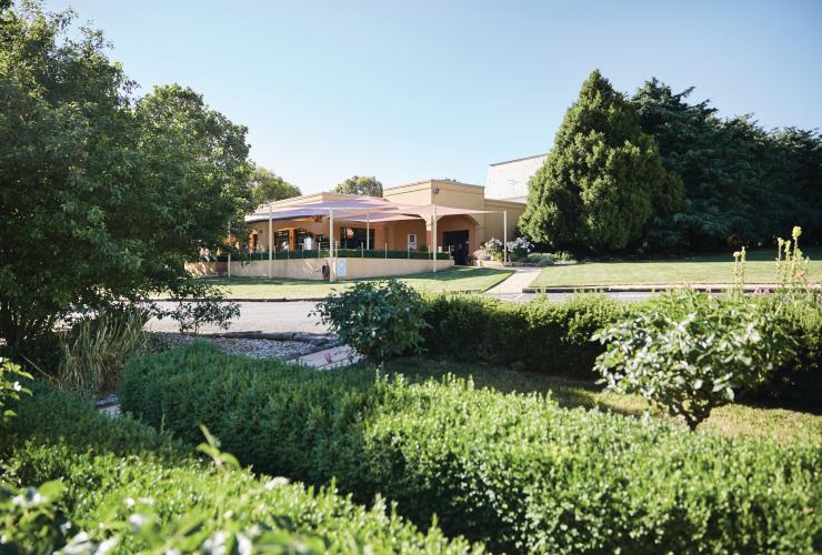 新南威尔士州，穆任百特曼，肖酒庄的酒窖和花园 © 堪培拉观光局版权所有