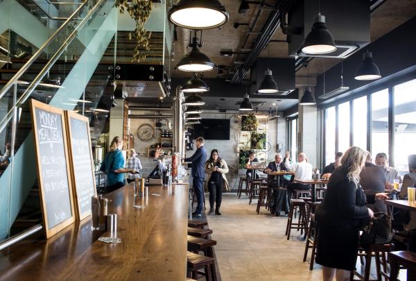 澳大利亚首都领地，堪培拉，布拉登，弯辐啤酒厂 © 堪培拉观光局版权所有