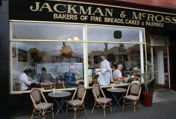 塔斯马尼亚州，霍巴特，Jackman & McRoss 面包店 © 塔斯马尼亚旅游局/Gabi Mocatta 版权所有