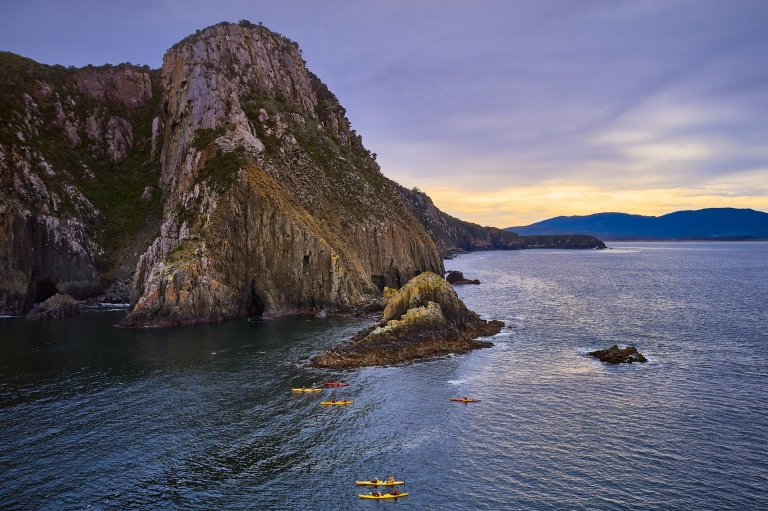 塔斯马尼亚州,布鲁尼岛,南部海域探险,布鲁尼岛皮划艇 © 南部海域探险公司版权所有