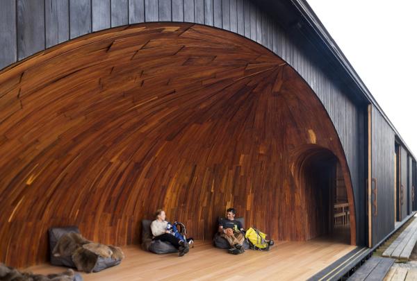 塔斯马尼亚州，火焰湾，乌卡利纳徒步之旅 © 乌卡利纳徒步之旅版权所有