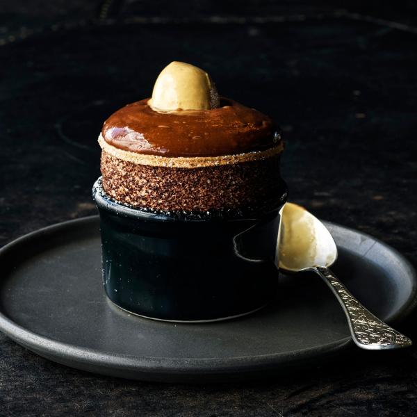 维多利亚州，墨尔本，Vue de Monde 餐厅的甜点 © Vue Group 版权所有