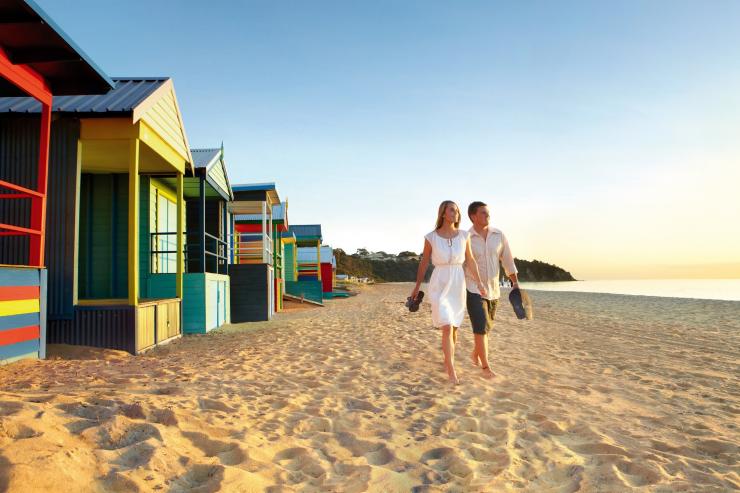 维多利亚州，摩林顿海滩，海滩更衣小屋 © 澳大利亚旅游局，Ewen Bell 版权所有