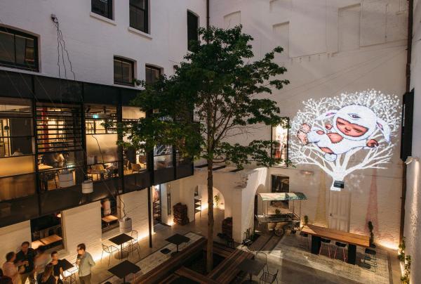 西澳大利亚州，Long Chim 庭院 © State Buildings 版权所有