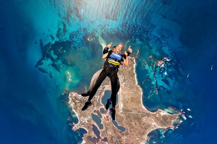 西澳大利亚州，罗特尼斯岛，Skydive Geronimo 高空跳伞 © Skydive Geronimo 版权所有