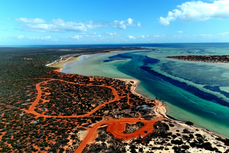 西澳大利亚州，鲨鱼湾，大潟湖鸟瞰图 © 澳大利亚珊瑚海岸版权所有