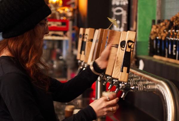 新南威尔士州，悉尼，马利克维尔，Batch 啤酒店 © Batch 啤酒店版权所有