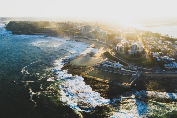 新南威尔士州,纽卡斯尔,纽卡斯尔海滩(Newcastle Beach)© 新南威尔士州旅游局版权所有 新南威尔士州,纽卡斯尔,纽卡斯尔海滩(Newcastle Beach)© 新南威尔士州旅游局版权所有