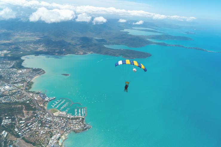 昆士兰州，艾尔利海滩，SkyDive Australia © SkyDive Australia 版权所有