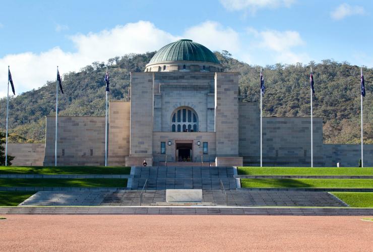 澳大利亚首都领地，堪培拉，澳大利亚战争纪念碑 © 澳大利亚战争纪念碑版权所有