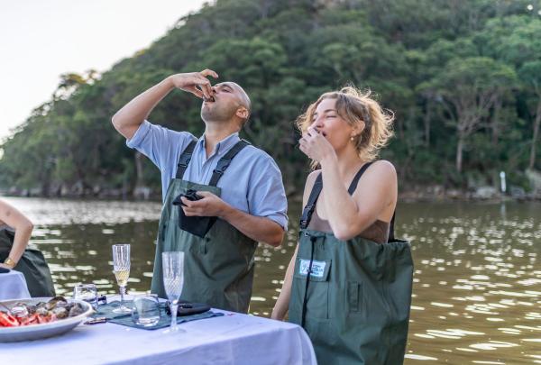 新南威尔士州，穆尼穆尼，悉尼生蚝农场 © 澳大利亚旅游局版权所有