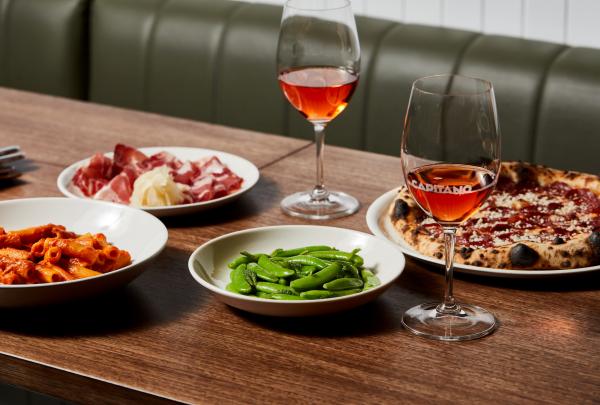 墨尔本 Capitano 餐桌上的美食与美酒 © Capitano 版权所有