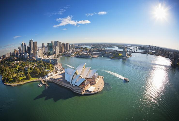 悉尼海港鸟瞰图 © 新南威尔士州旅游局版权所有