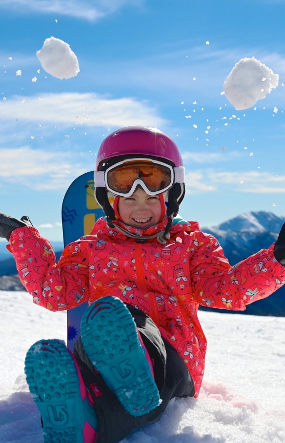 新南威尔士州，大雪山（Snowy Mountains），特瑞伯（Thredbo）雪地漫步 © 新南威尔士州旅游局版权所有