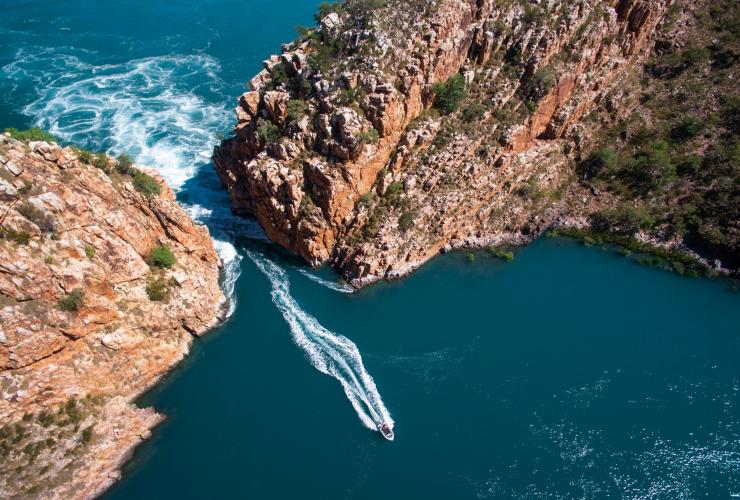 西澳大利亚州，金伯利地区，水平瀑布 © 澳大利亚旅游局版权所有