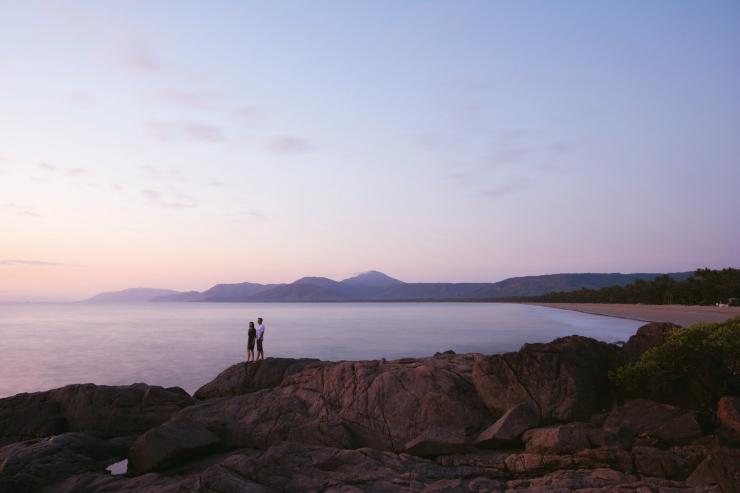 昆士兰州，道格拉斯港（Port Douglas），四英里滩（Four Mile Beach）© 昆士兰州旅游及活动推广局版权所有