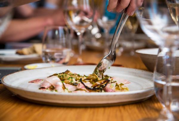 南澳大利亚州，芭萝莎，沙普酒庄 © 南澳大利亚旅游局 Gab Rivera 版权所有