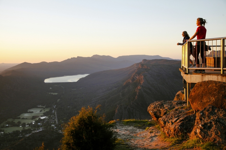 维多利亚州,格兰屏国家公园(Grampians National Park),贺思盖上的博罗卡观景点© 维多利亚州旅游局版权所有 维多利亚州,格兰屏国家公园(Grampians National Park),贺思盖上的博罗卡观景点© 维多利亚州旅游局版权所有