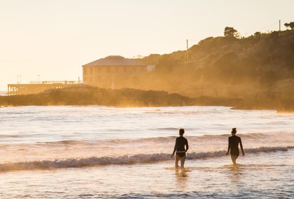 新南威尔士州，塔斯拉，塔斯拉海滩 © 新南威尔士州旅游局版权所有