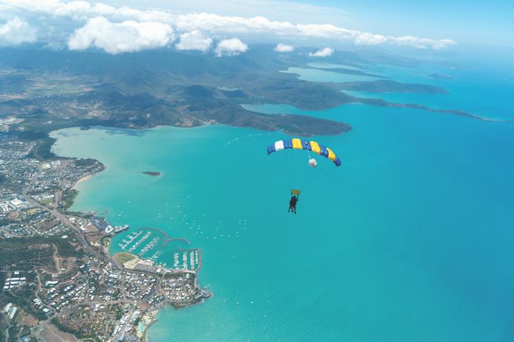 昆士兰州，艾尔利海滩，SkyDive Australia © SkyDive Australia 版权所有