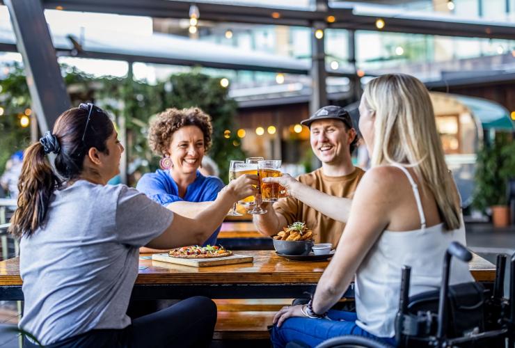 北领地，达尔文，The Precinct Tavern © 北领地旅游局/Helen Orr 版权所有