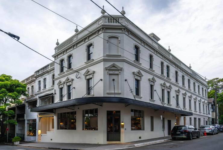 新南威尔士州，悉尼，圣彼得大国家酒店，街角一家精品酒店和餐厅的外景 © 圣彼得餐厅版权所有