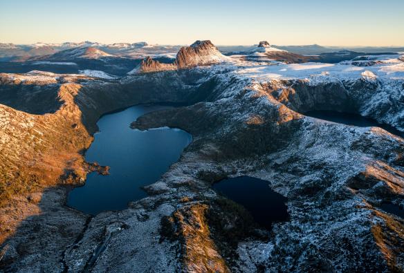 塔斯马尼亚州，摇篮山，鸽湖和火山湖 © Luke Tscharke 版权所有